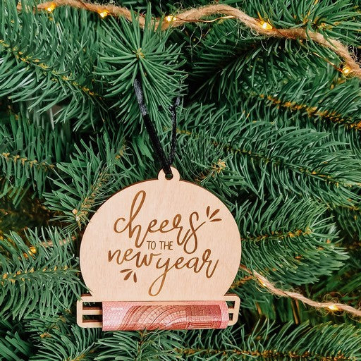 Houten geldhouder voor Nieuwjaar