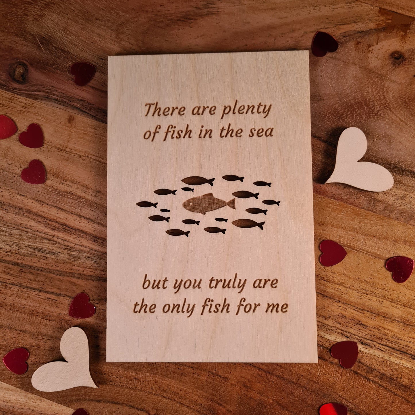 Houten wenskaart "The only fish for me"