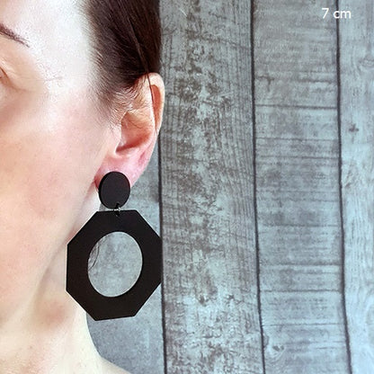 Zwarte oorbellen "Octagon"