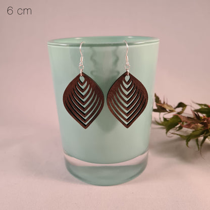 Houten abstracte blaadjes